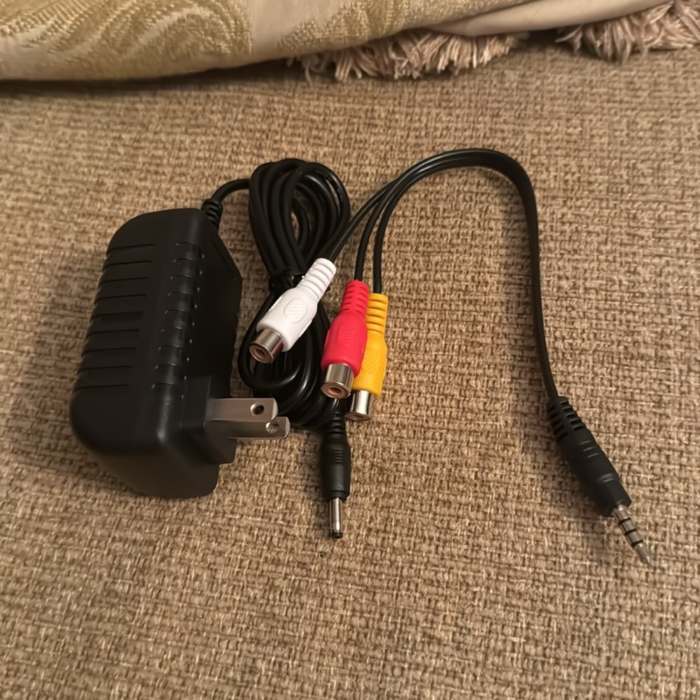 LED Projector portable - Picture 3 of 5